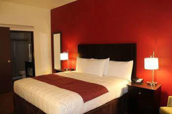 Inn At Hunters Run Watford City Exterior photo